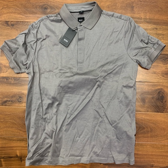 Hugo Boss Other - Men’s Hugo Boss short sleeve shirt (Brand New)